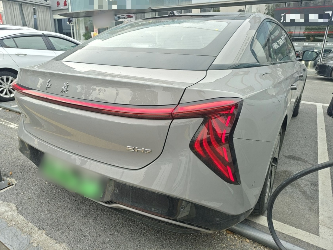 EH7 2025 640 AWD photo 4
