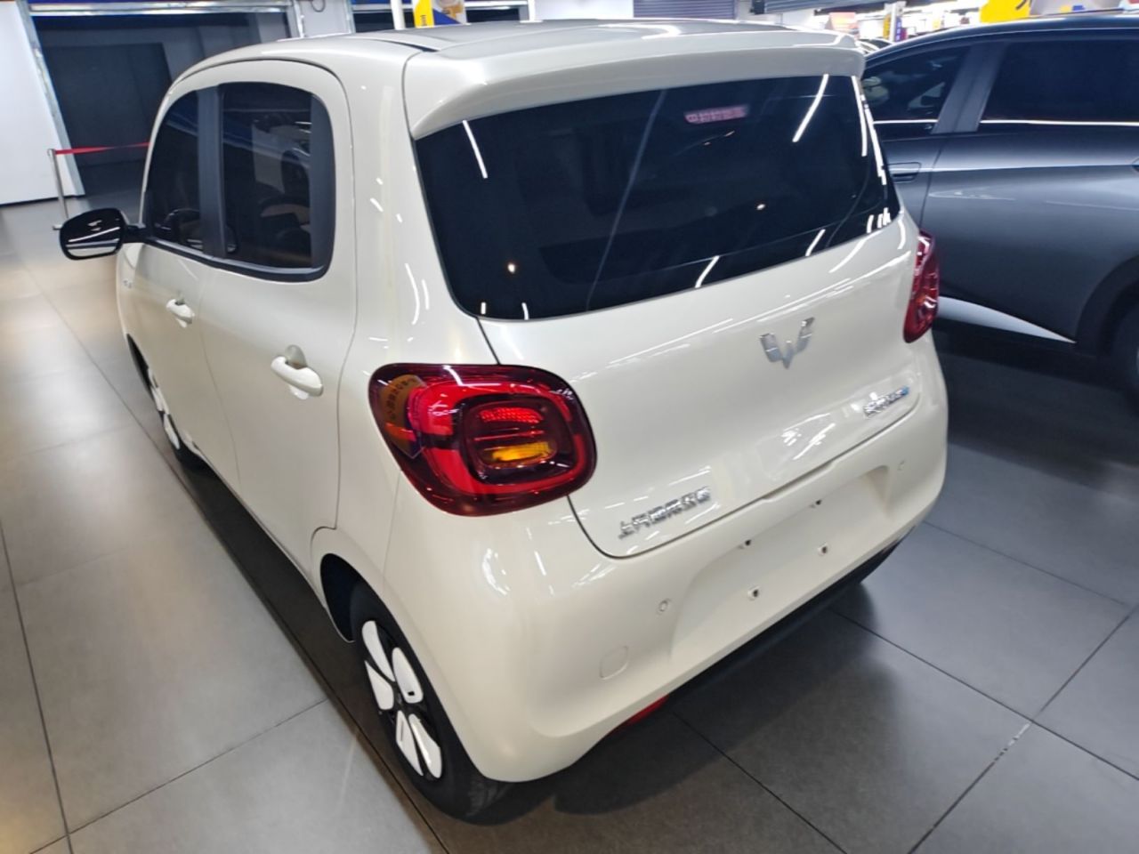Hongguang MINIEV 2025 4th Gen 4-Door Advanced photo 4