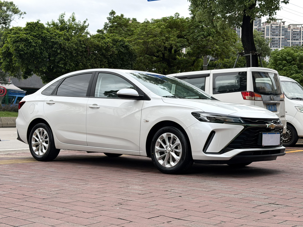 Cruze 2024 1.5L DCT Enjoy photo 4