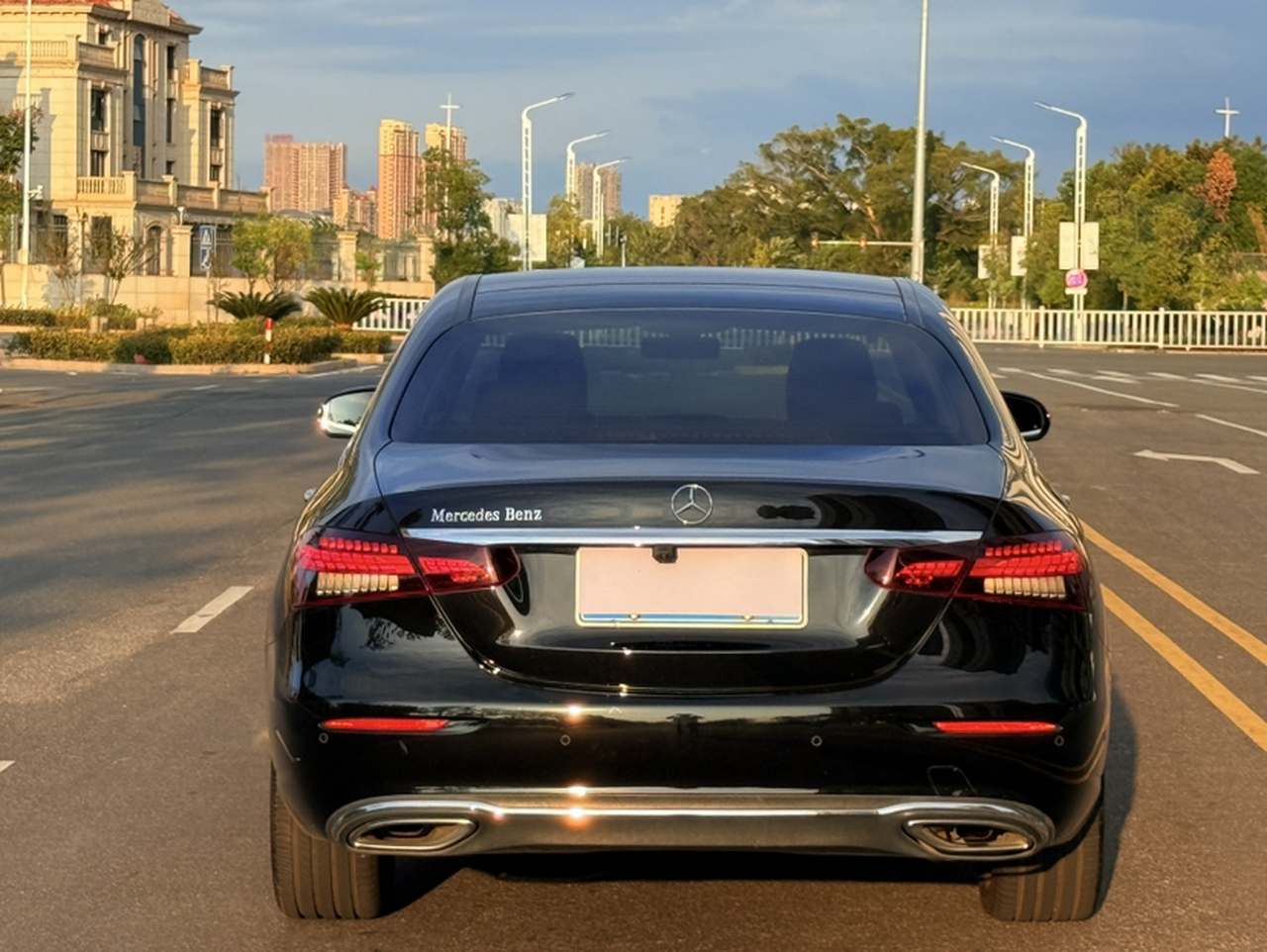 E-Class 2021 E 300 L Luxury photo 5