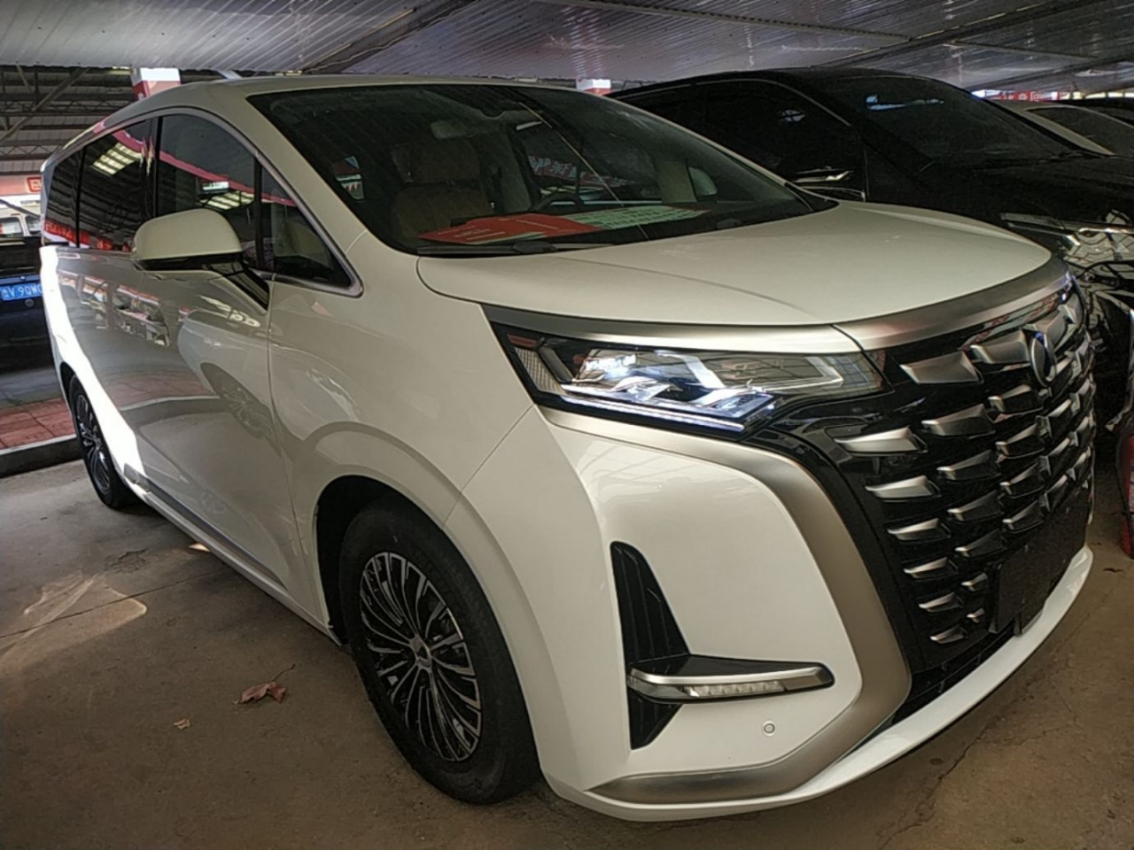 D9 2022 DM-i 970 AWD Noble photo 3
