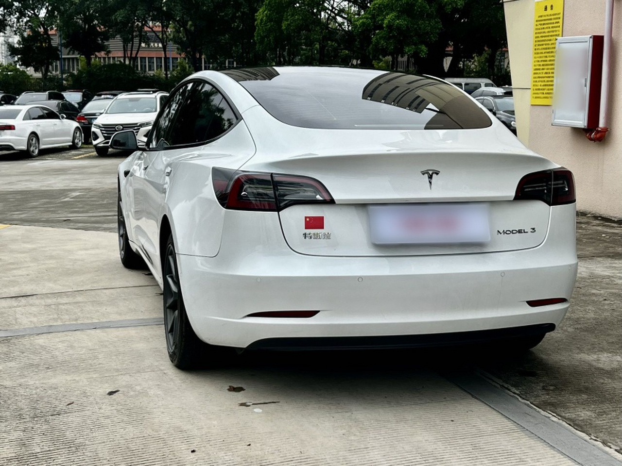 Model 3 2022 RWD photo 3