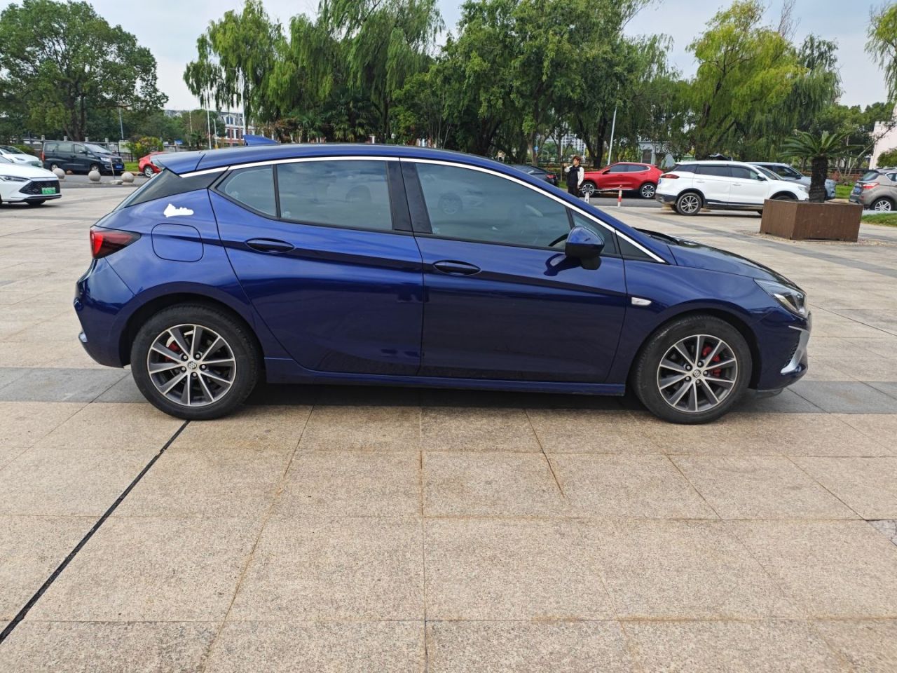 Verano 2018 Hatchback GS 20T DCT Leading photo 5