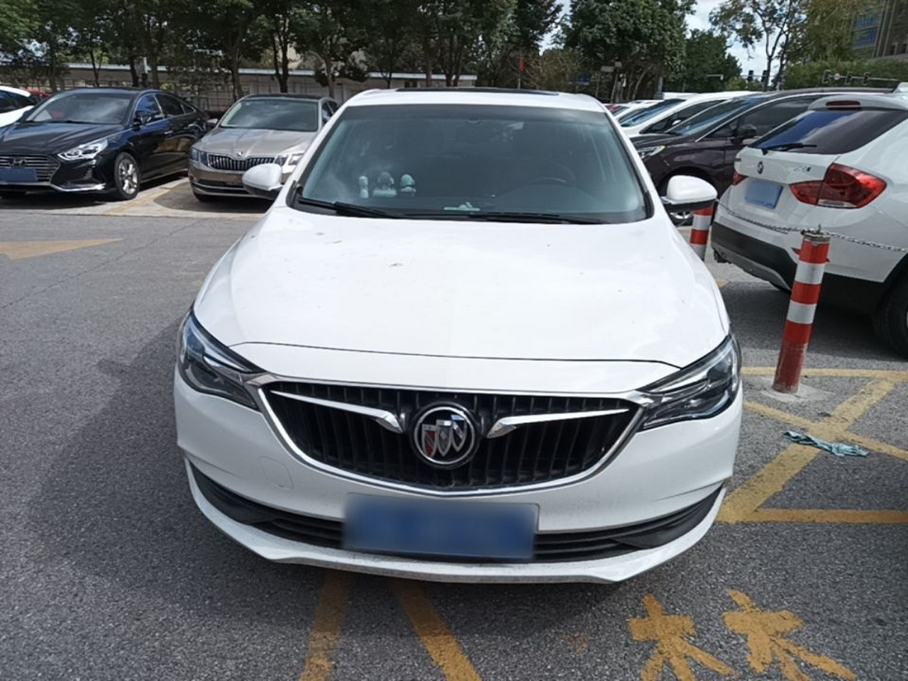 Excelle 2019 18T AT Elite China VI photo 2