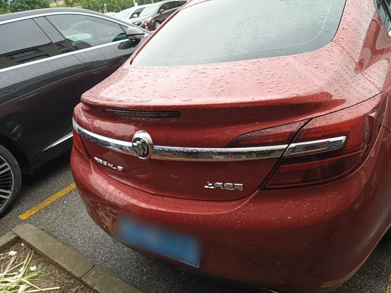 Regal 2015 1.6T Elite Tech photo 3