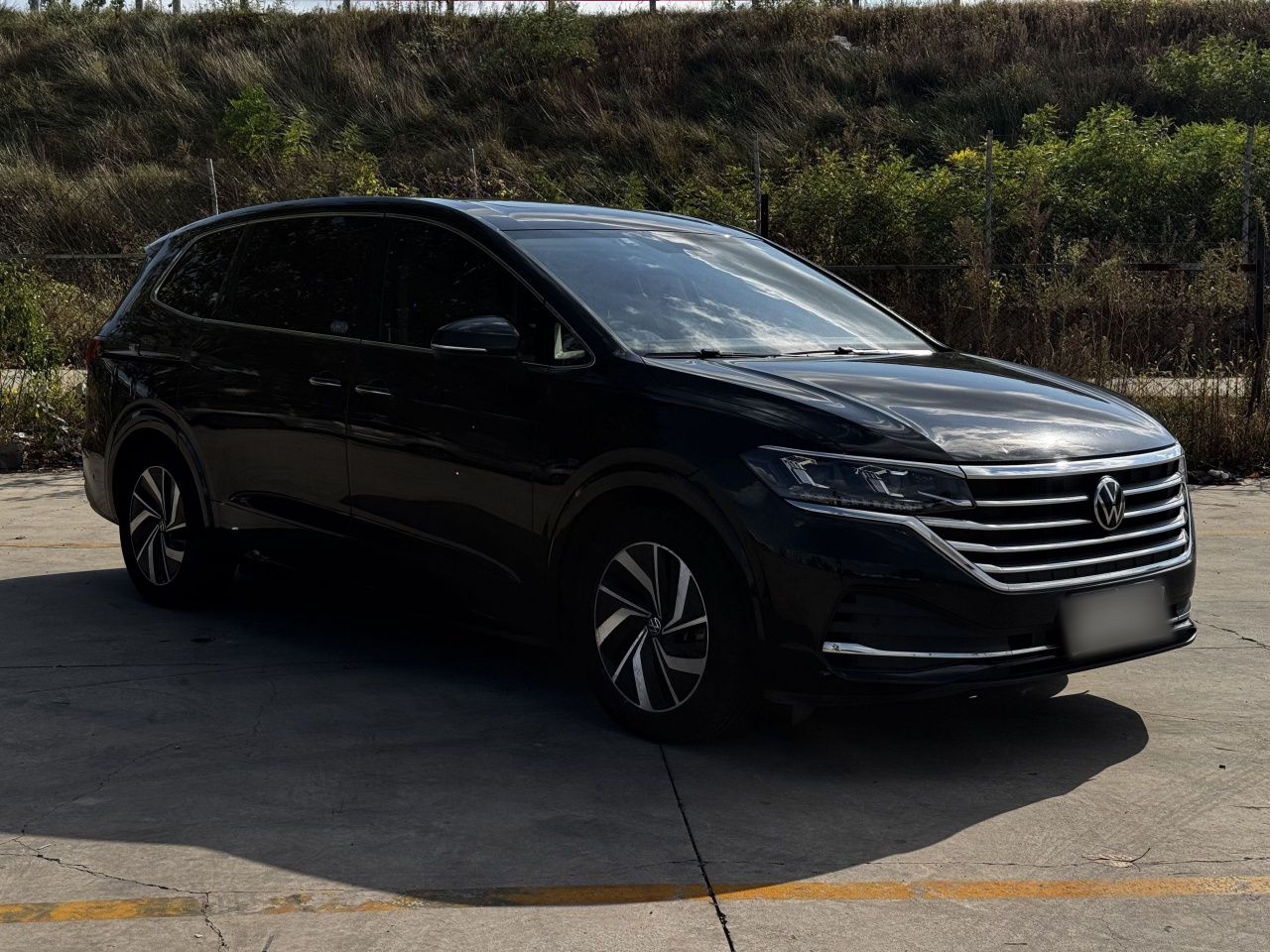 Viloran 2020 330TSI Luxury photo 2