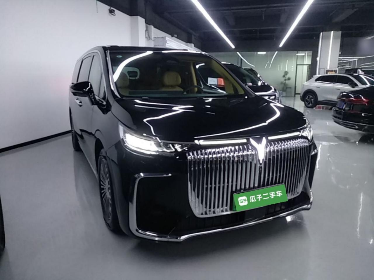 Voyah Dreamer 2025 PHEV AWD Excellence photo 3
