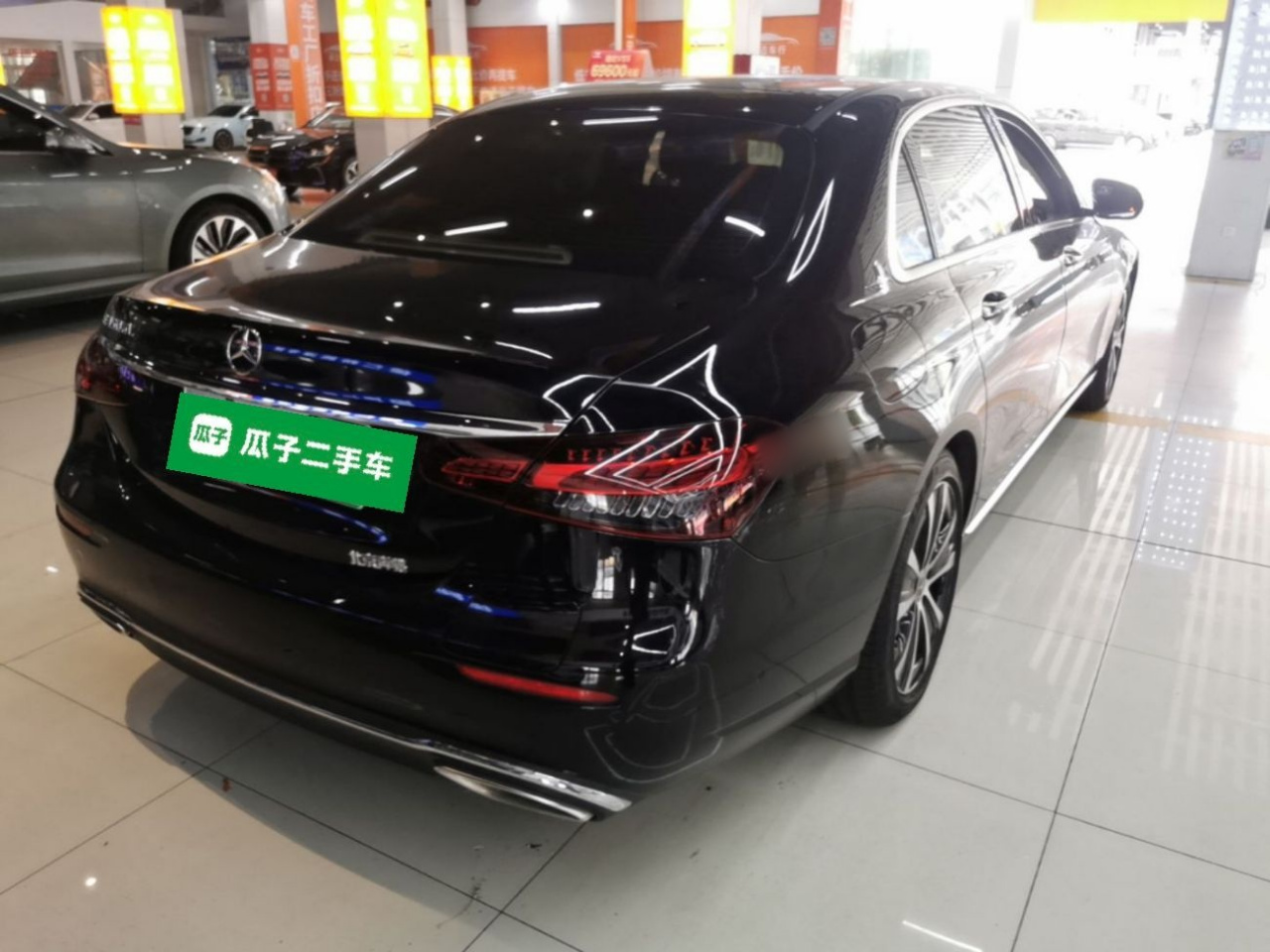 E-Class EV 2023 E 350 e L PHEV photo 4