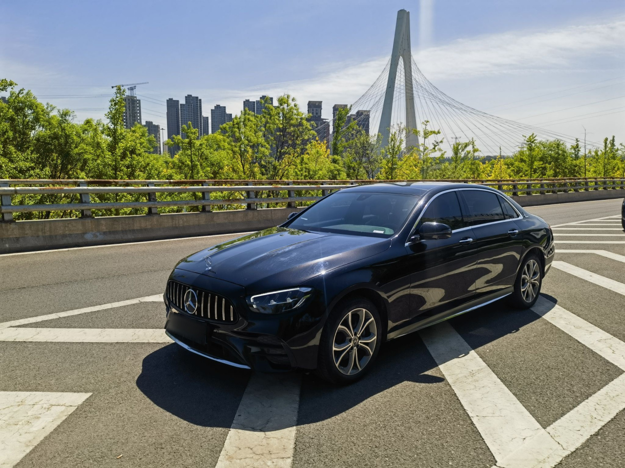 E-Class 2022 Facelift E 300 L Sport Fashion photo 2