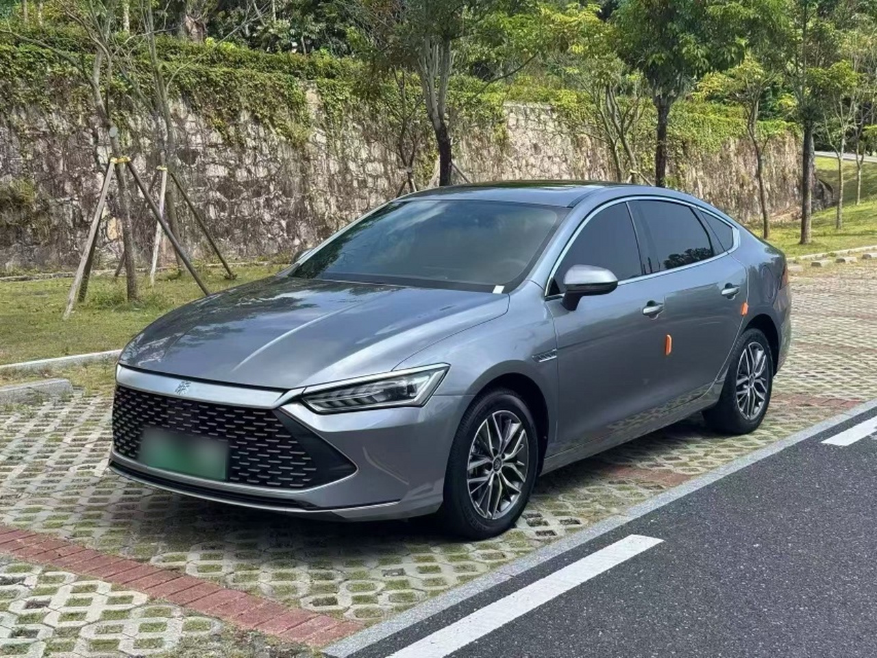 Qin PLUS 2021 DM-i 120KM Premium