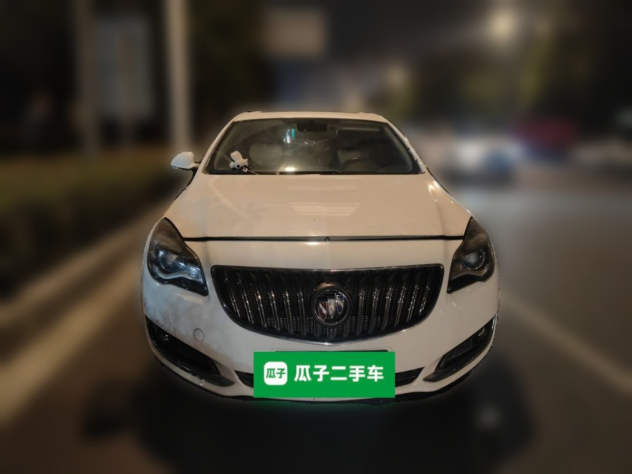 Regal 2015 1.6T Leading Tech photo 2
