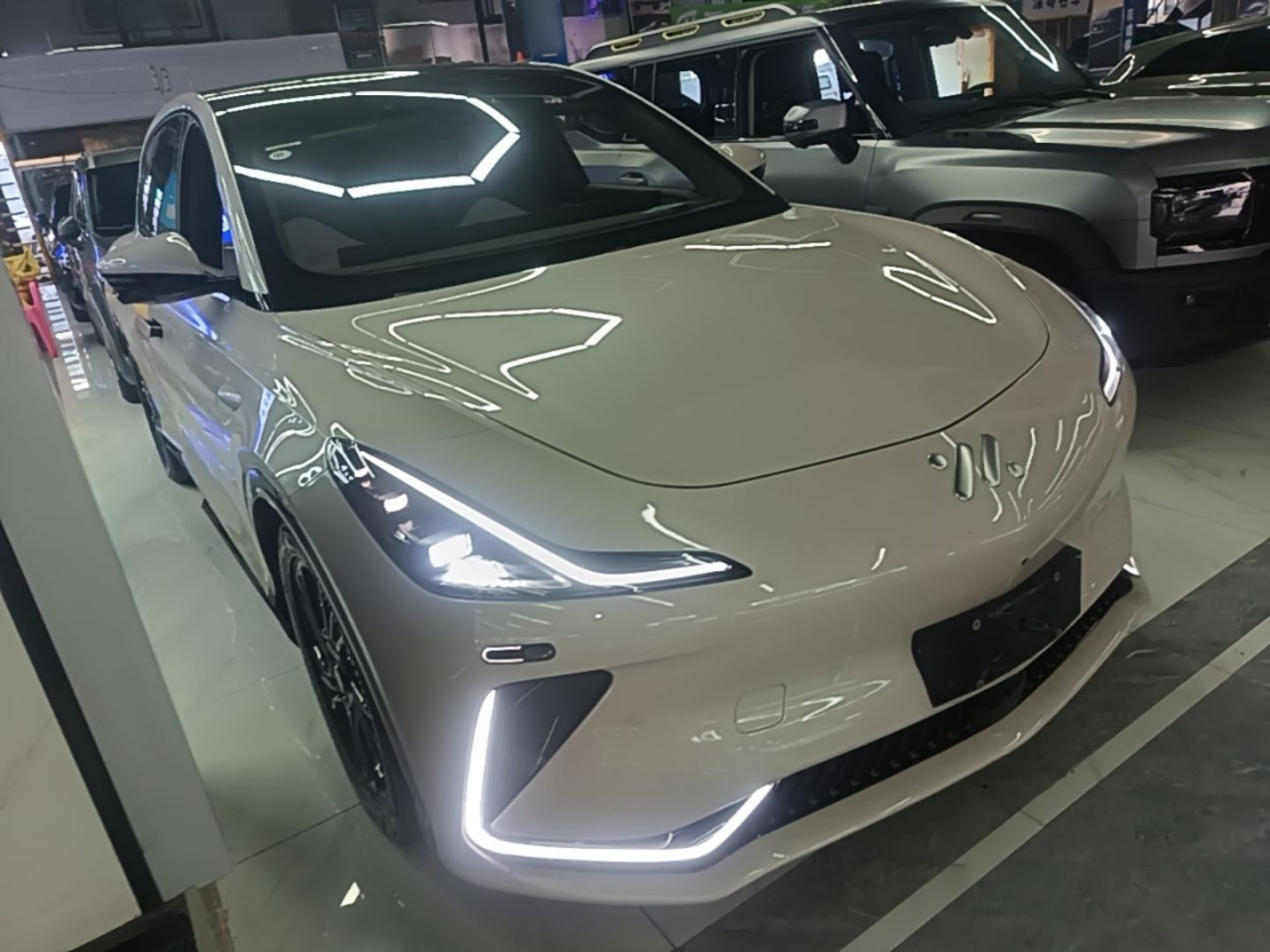 IM Motors LS7 2023 90kWh Elite RWD photo 3