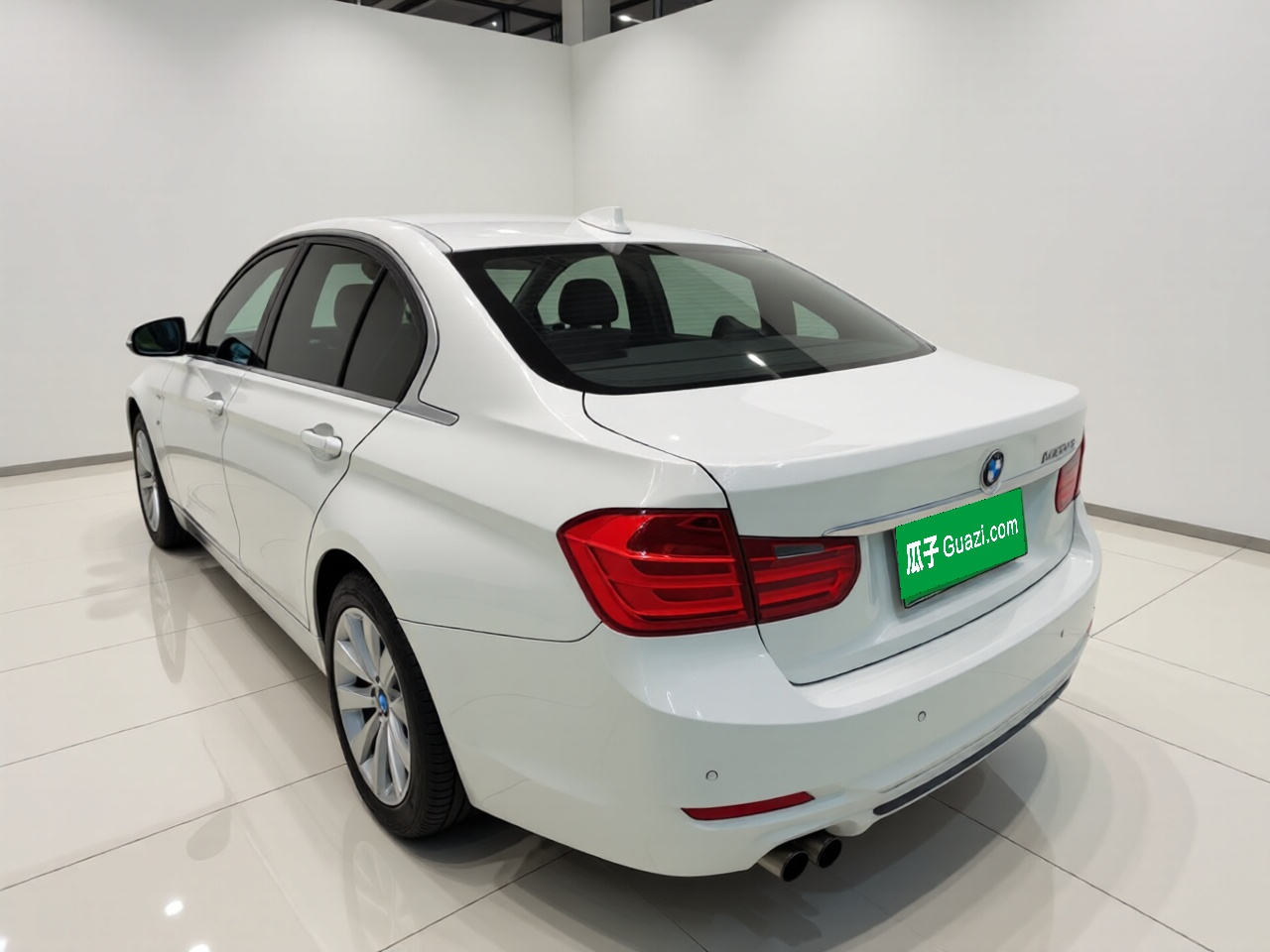3 Series 2013 Facelift 320Li Luxury Design Package photo 4