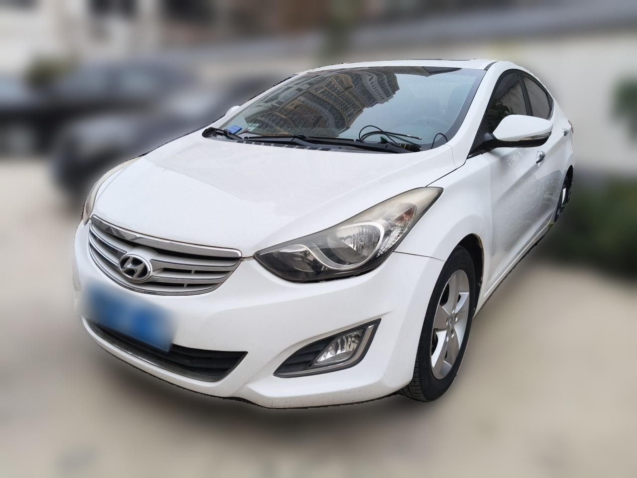 Elantra 2012 1.6L MT Leading