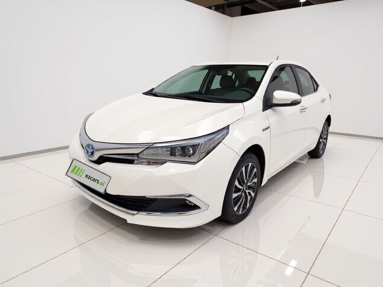 Corolla 2017 Facelift Hybrid 1.8L E-CVT Leading