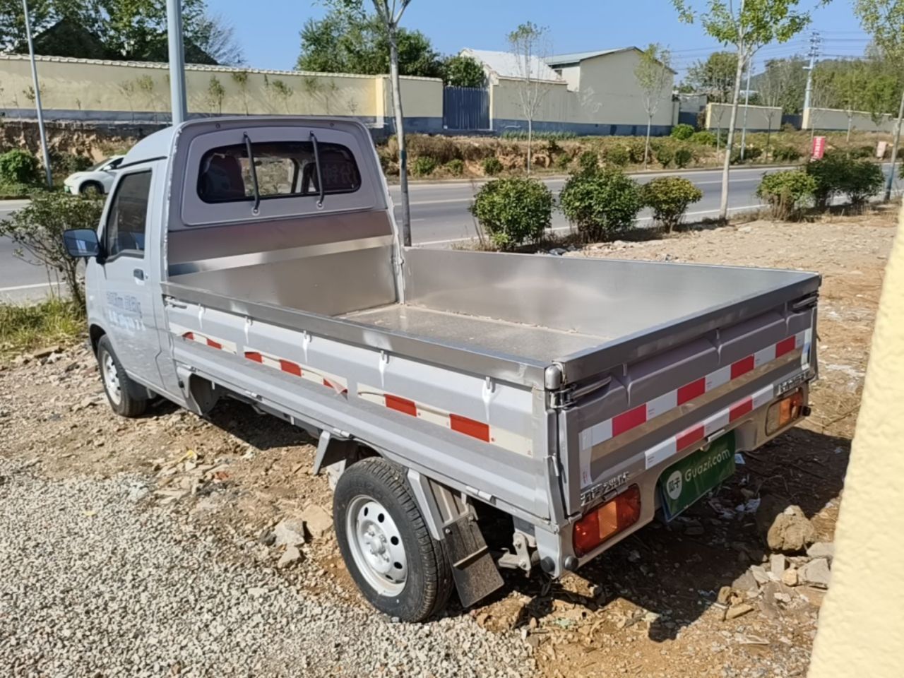 Wuling Zhiguang 2023 1.5L Single Cab LAR photo 3