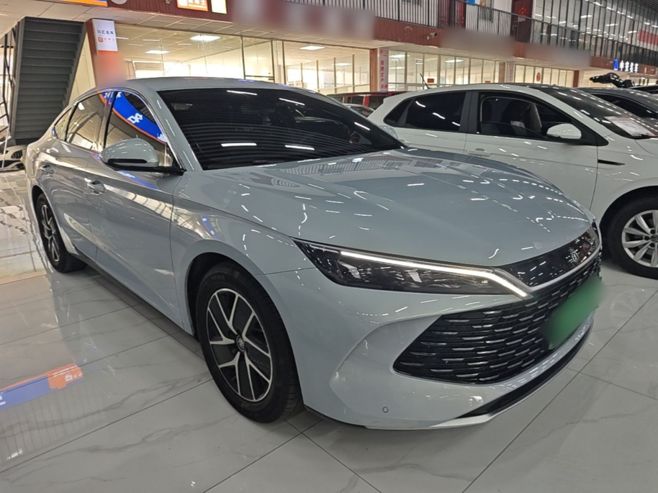 Qin L 2024 DM-i 80KM photo 3