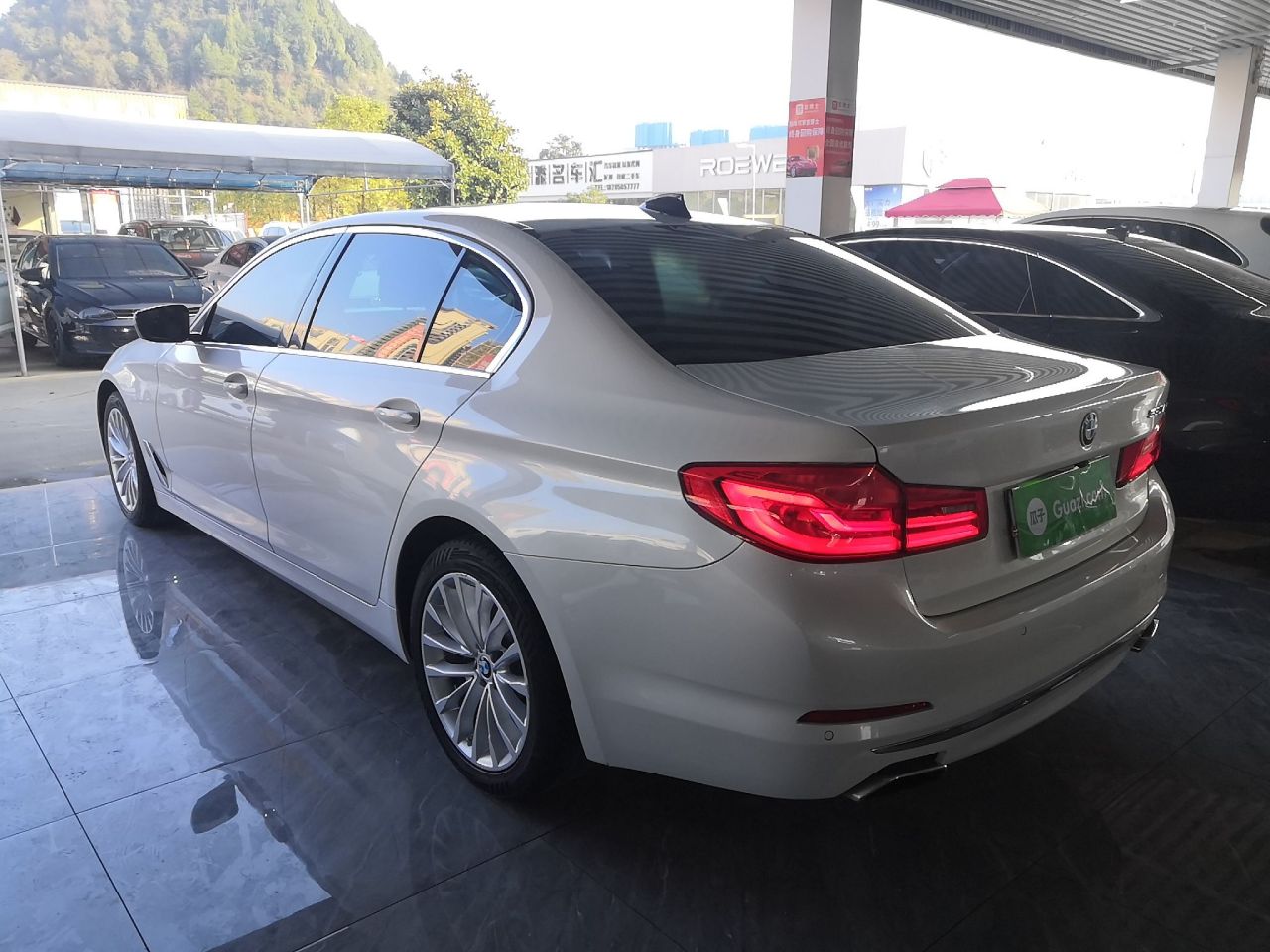5 Series 2019 Facelift 530Li Leading Luxury photo 4