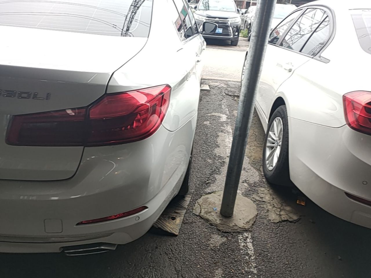 5 Series 2020 525Li Luxury photo 2