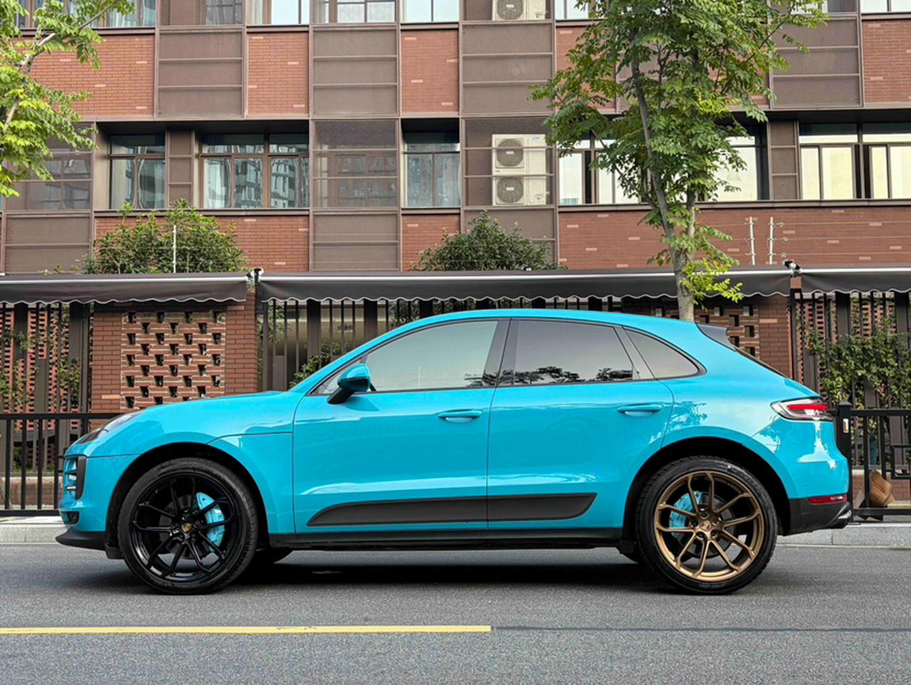 2020 Macan 2.0T photo 3