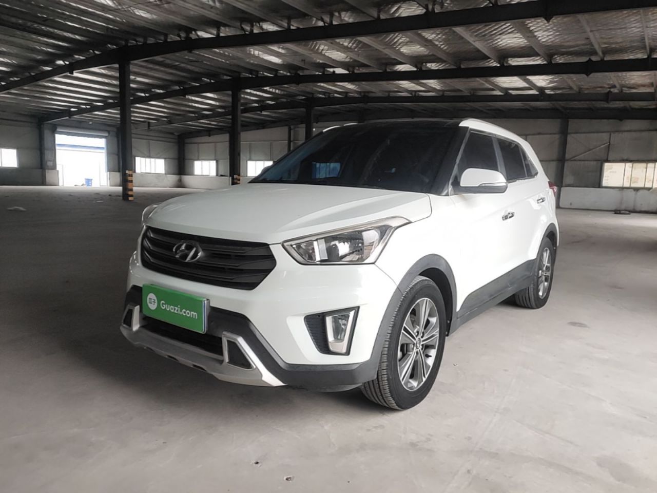 ix25 2015 1.6L AT RWD Smart GLS
