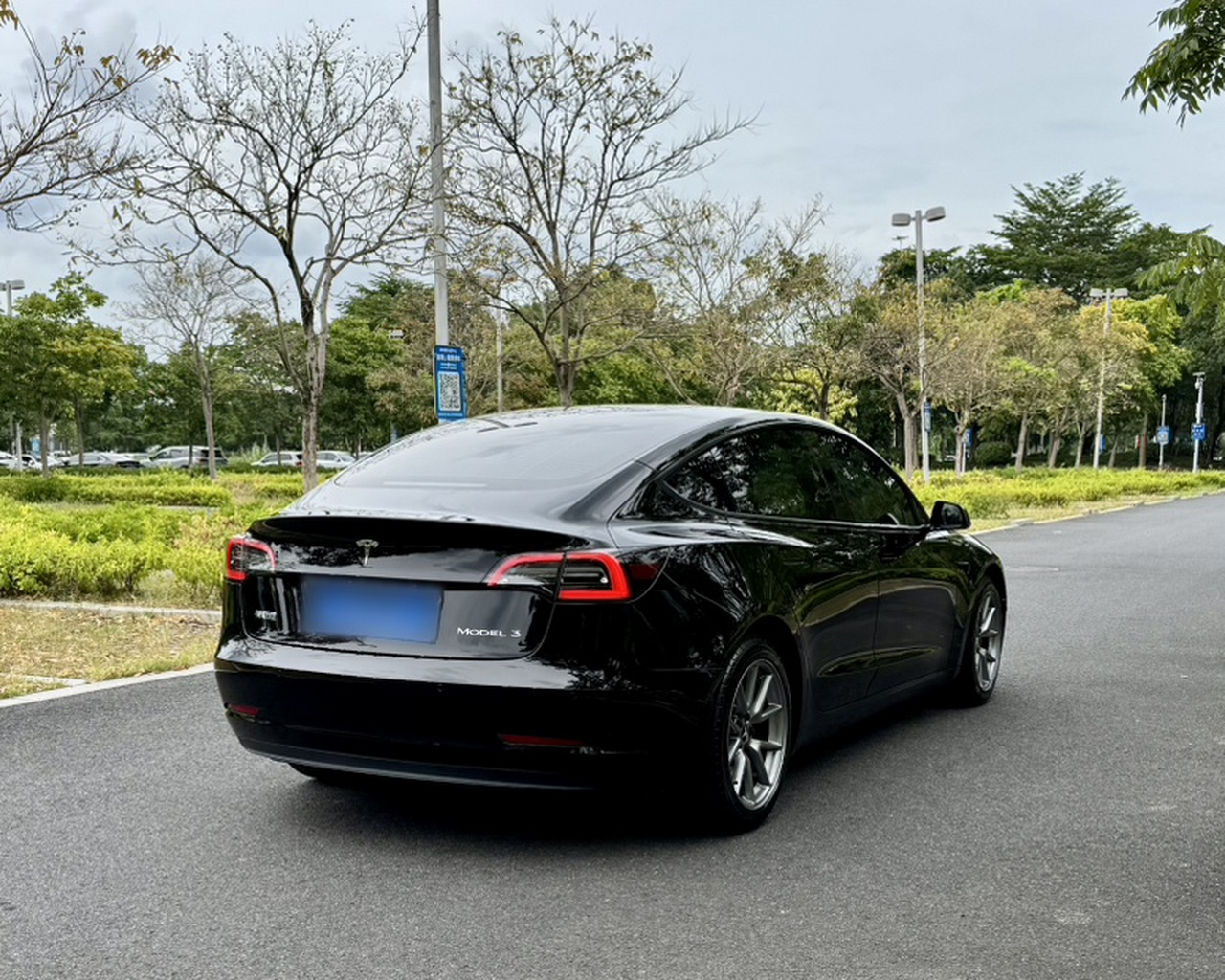 Model 3 2021 Standard Range RWD Upgraded 3D6 photo 4