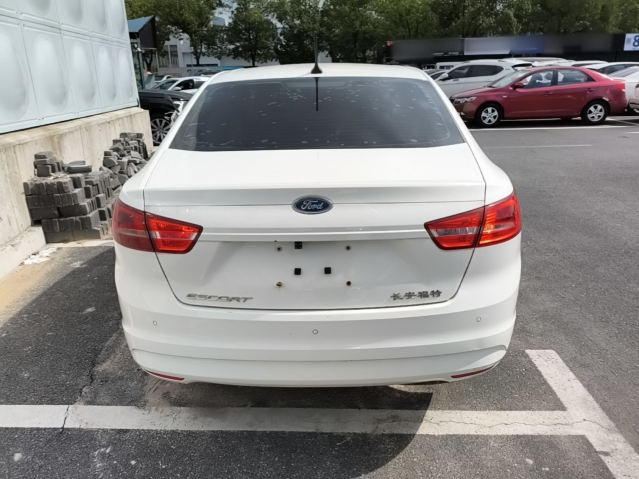Escort 2017 Facelift 1.5L AT Comfort photo 3