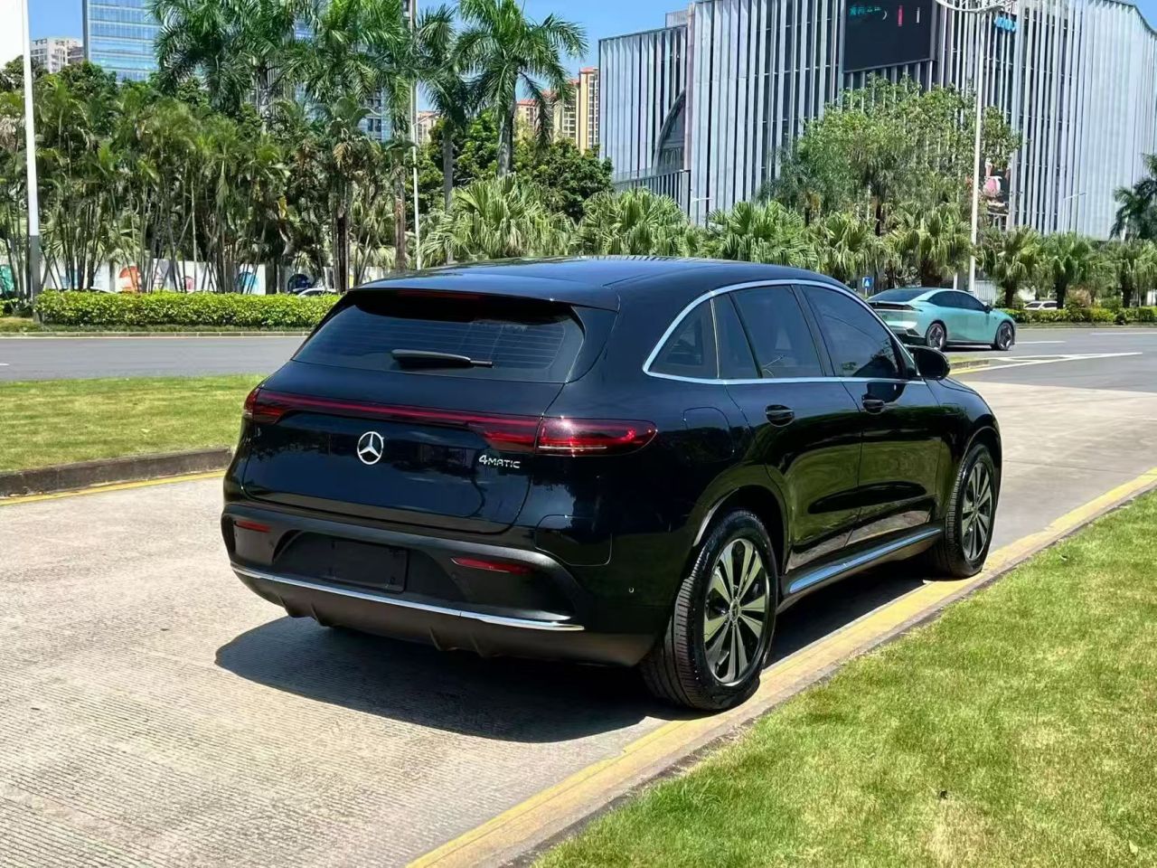 EQC 2022 EQC 350 4MATIC Special photo 4