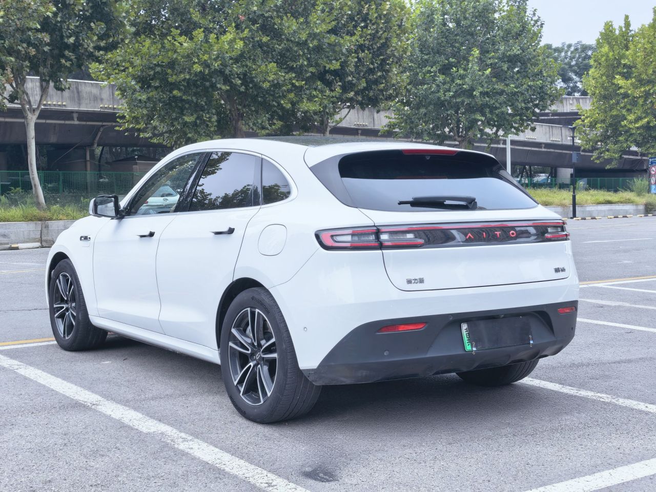 HIMA AITO M5 2024 EREV Max RWD High-end ADAS photo 4
