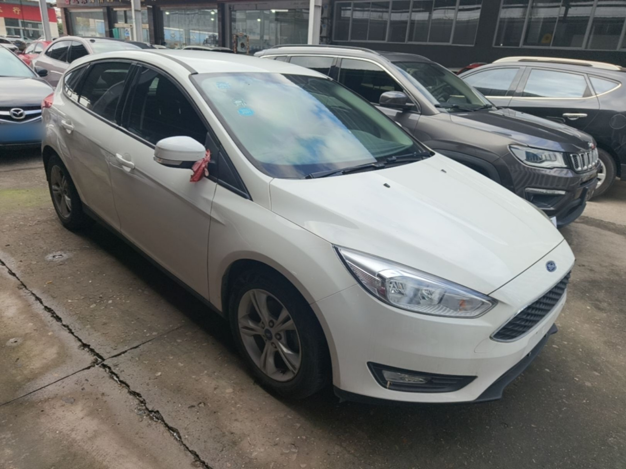 Focus 2017 Hatchback 1.6L AT Comfort photo 3