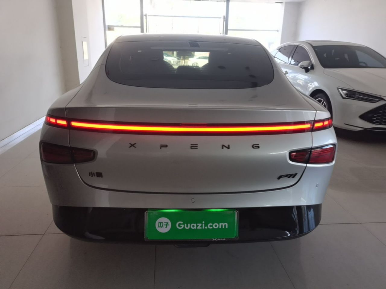 P7 2023 P7i 702 Pro photo 3