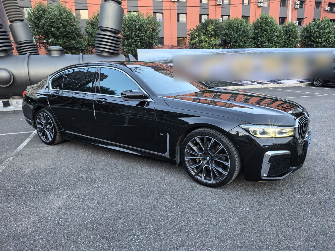 7 Series 2019 730Li M Sport Package photo 3