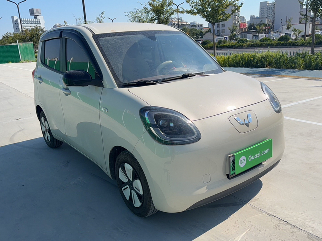Hongguang MINIEV 2025 4th Gen 4-Door Advanced photo 3
