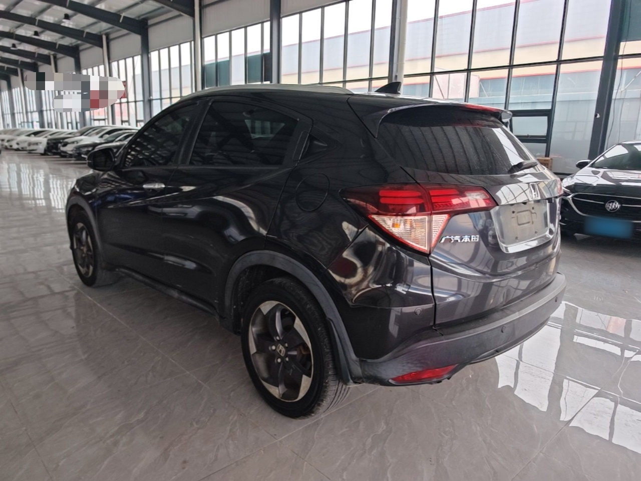 Vezel 2015 1.8L CVT RWD Luxury photo 4