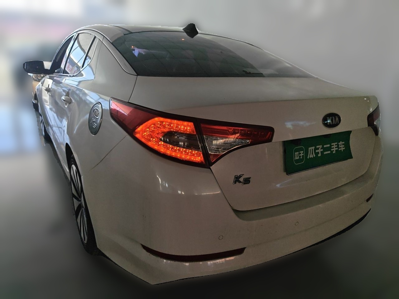 Kia 2011款 2.0L 自动Premium photo 4