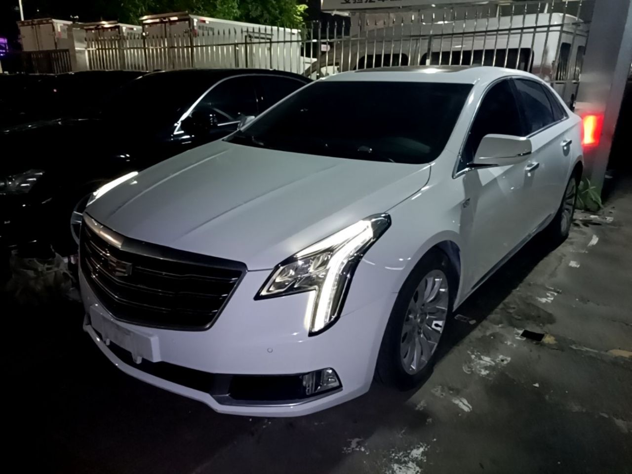 XTS 2018 28T Elite