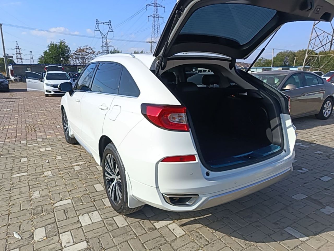 Avancier 2017 370TURBO AWD Exclusive photo 4