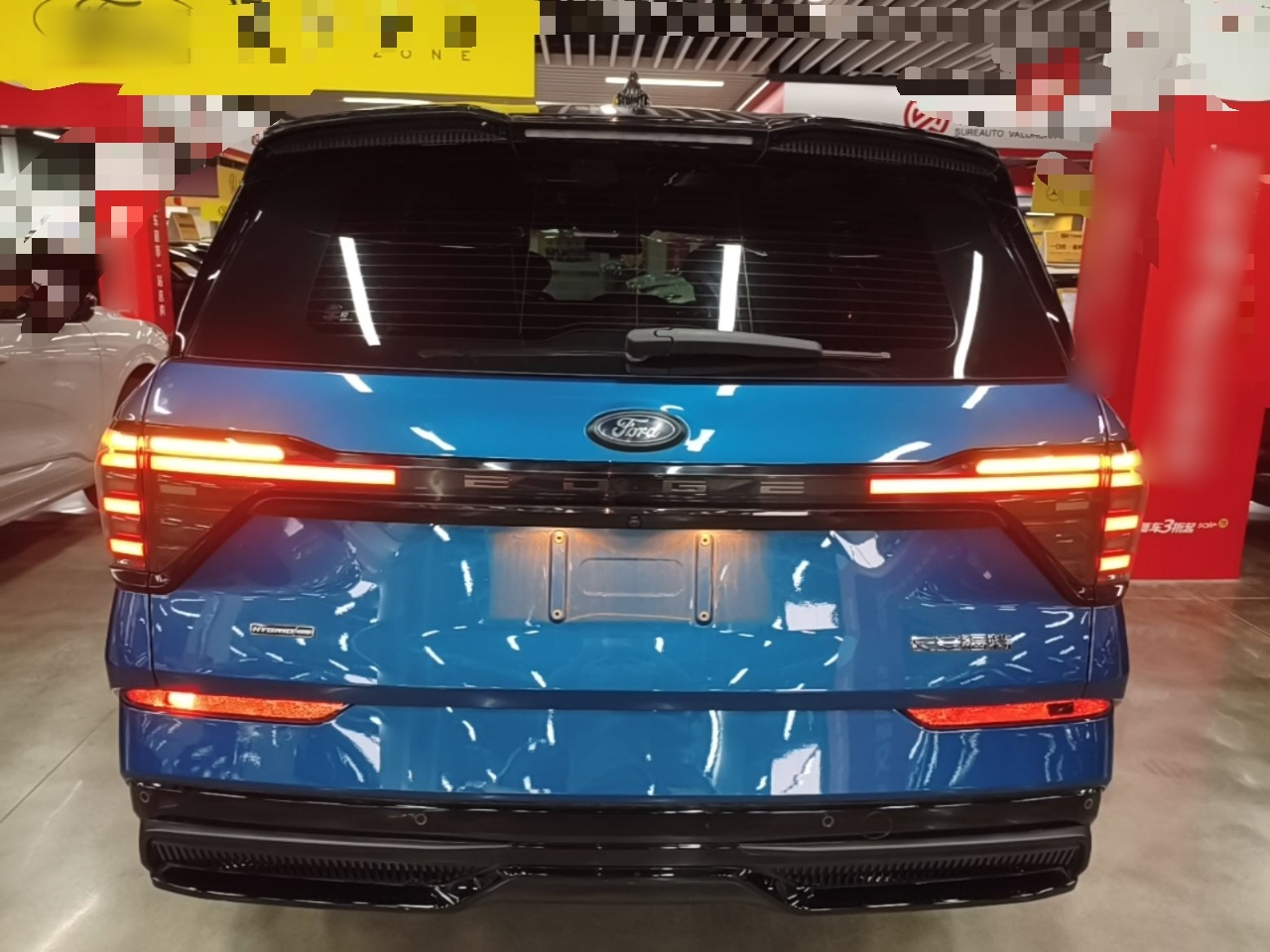 2023 Edge L 2.0T EcoBoost E Hybrid AWD 7-Seater STLine photo 3