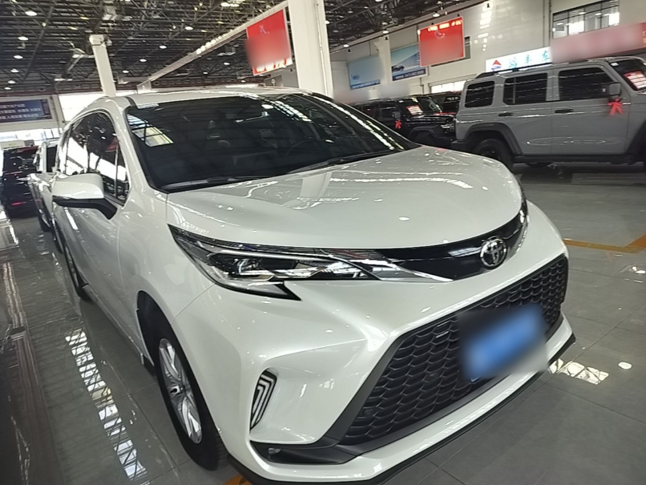 Granvia 2026 2.5L Hybrid Comfort photo 3