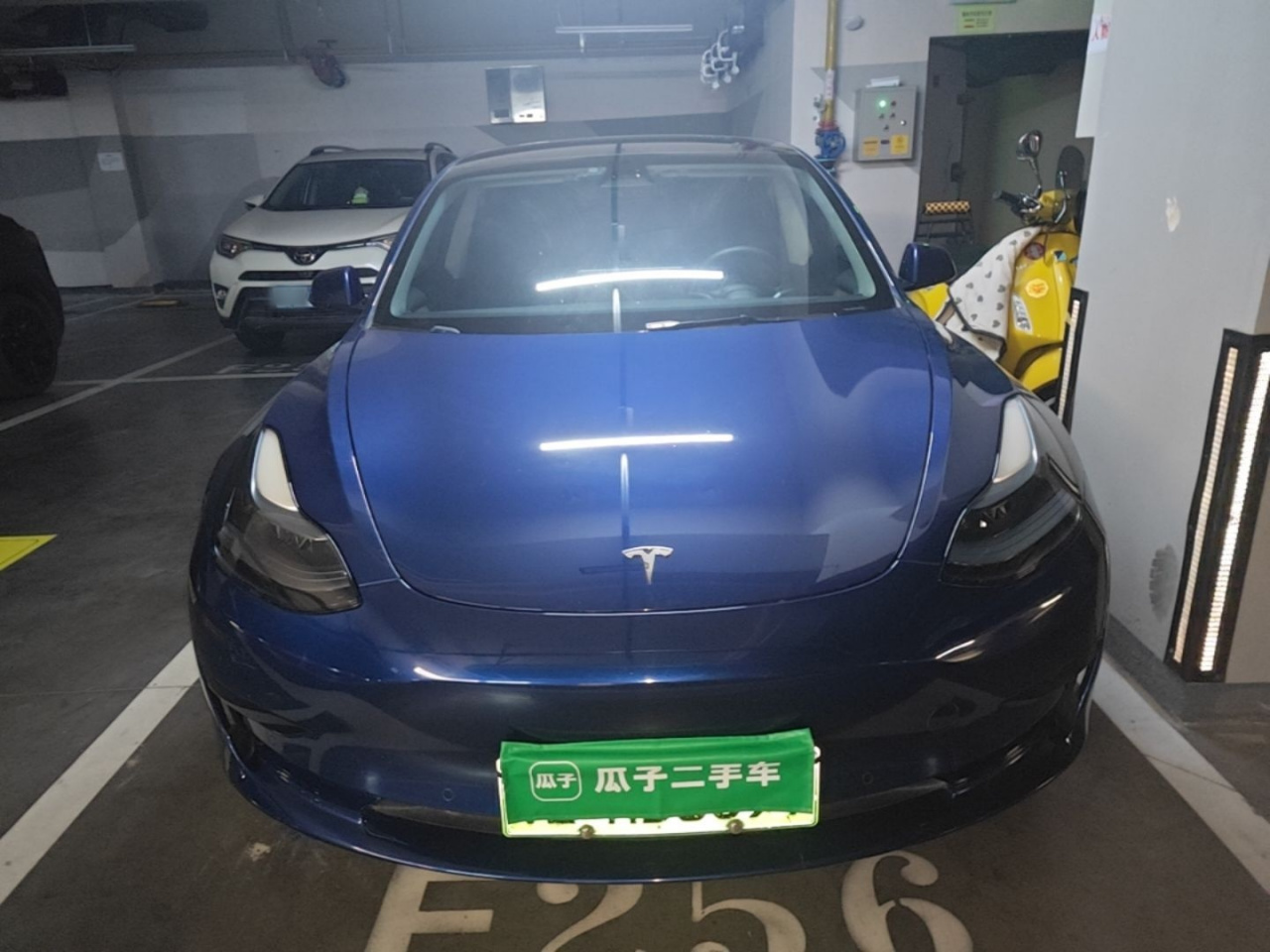 Model 3 2022 RWD photo 2