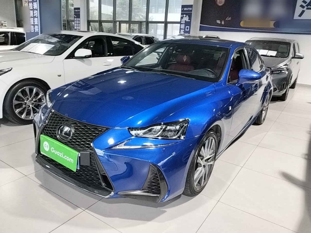 IS 2017 300 F SPORT