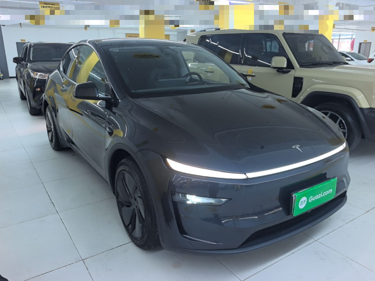 Model Y 2025 RWD photo 5