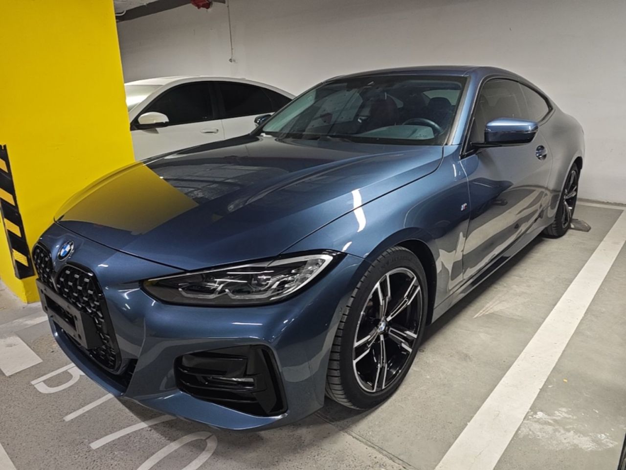 4 Series 2022 425i M Sport Package