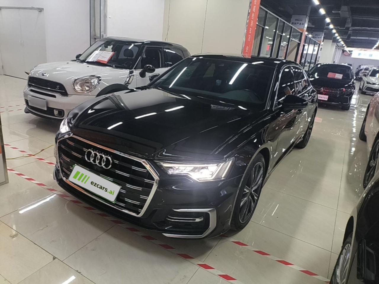 Audi 2025款 45 TFSI quattro 尊享动感型