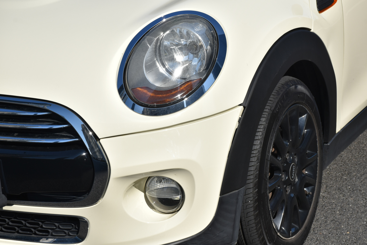 2016 1.5T COOPER 5-Door photo 4