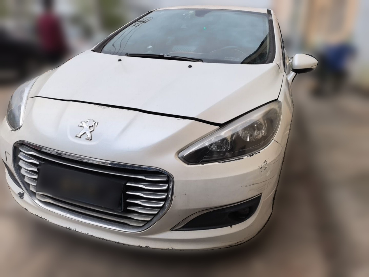 308 2013 1.6L AT photo 2