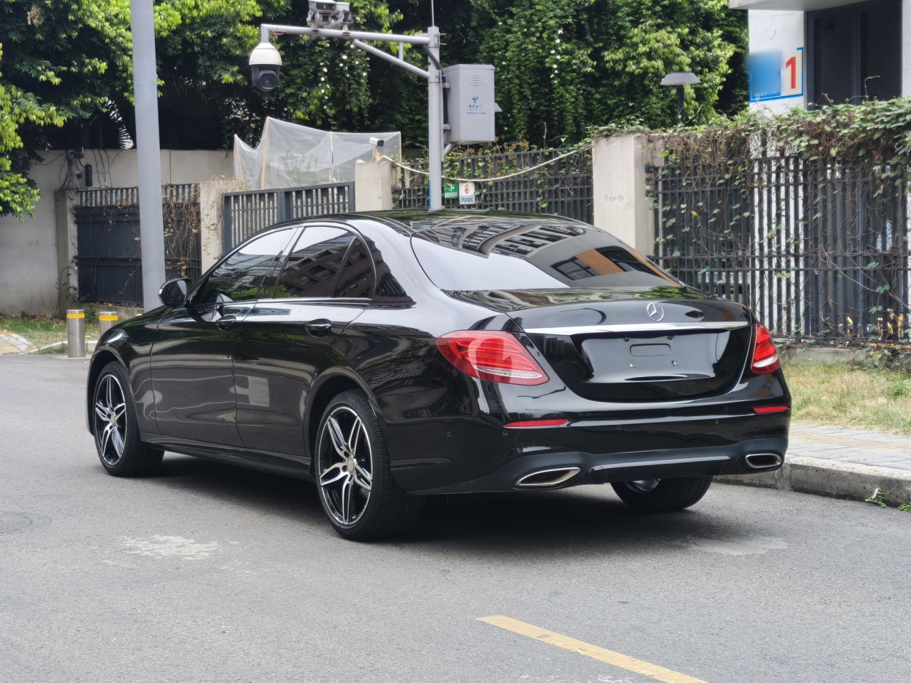 E-Class 2017 E 200 Sport 4MATIC photo 4