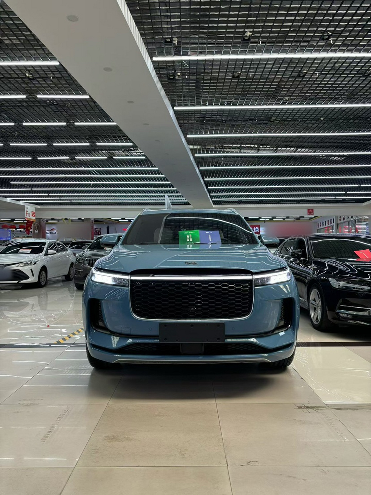 Li Auto ONE 2021 EREV 6-Seater photo 3