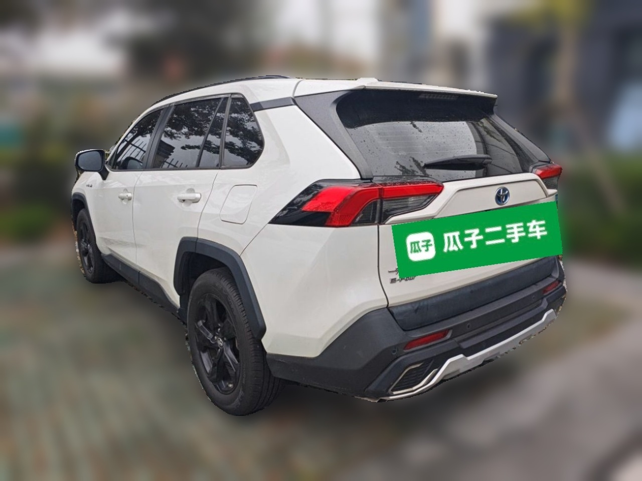 RAV4 2020 Hybrid 2.5L E-CVT AWD Elite PLUS photo 4