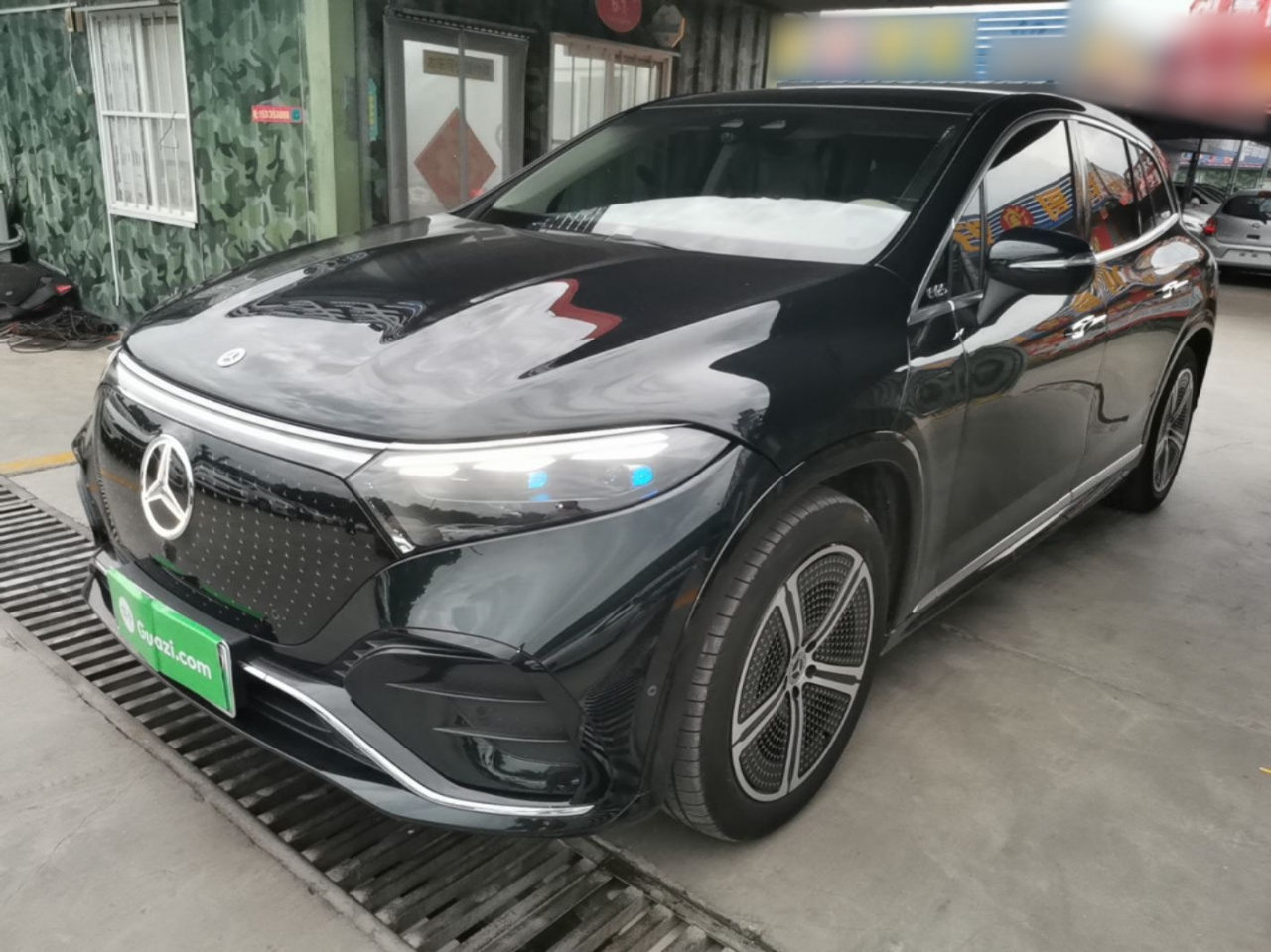 EQS SUV 2023 450+